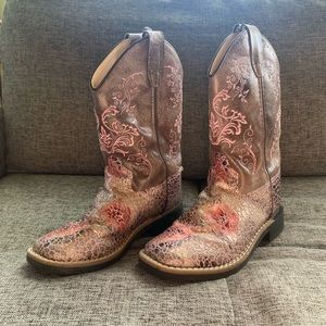 Sparkle square toe girls boots